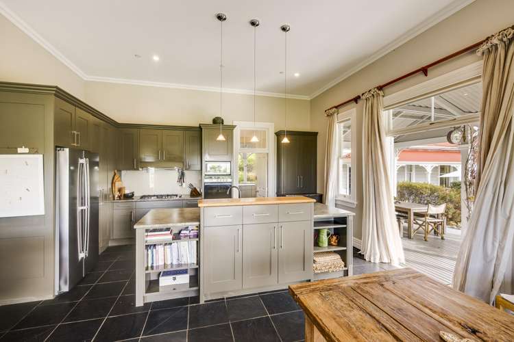 'Cape South' - 55 Waipuka Road Waimarama_21