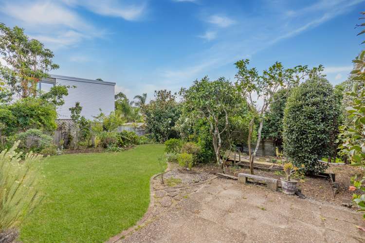 69 Potter Avenue Northcote_22