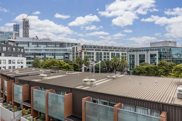 321/57 Mahuhu Crescent Auckland Central_1