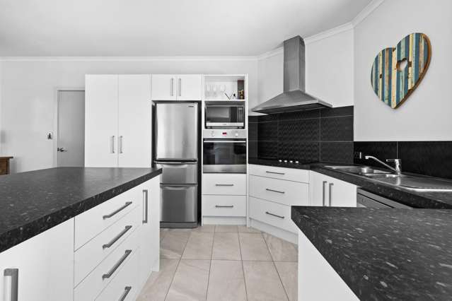 62A Osier Road Greenmeadows_2