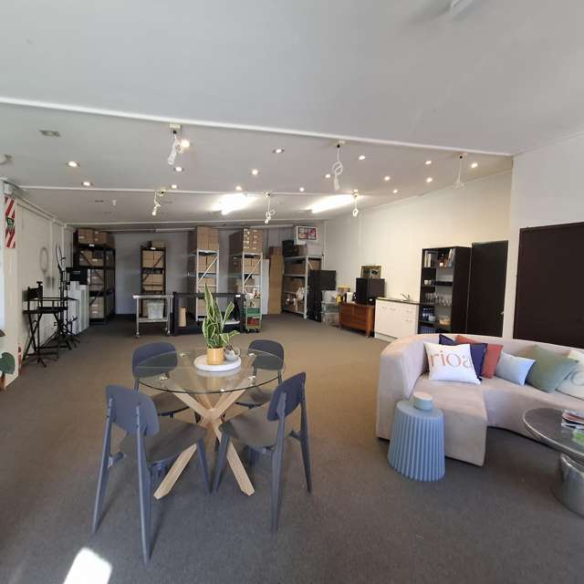 8A/3038 Great North Road New Lynn_3