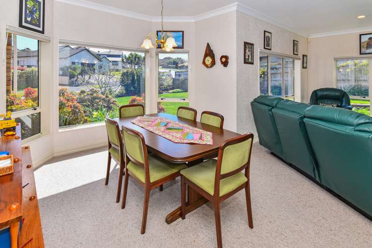 36 Stewart Gibson Place Manurewa_4