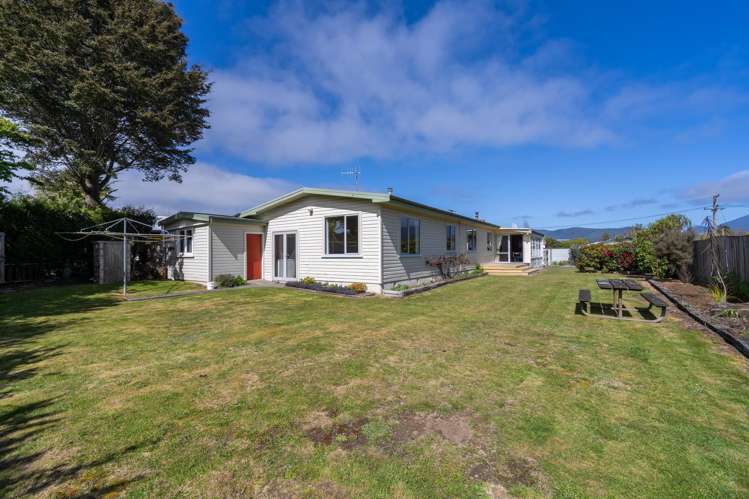 18 Pompolona Street Te Anau_24