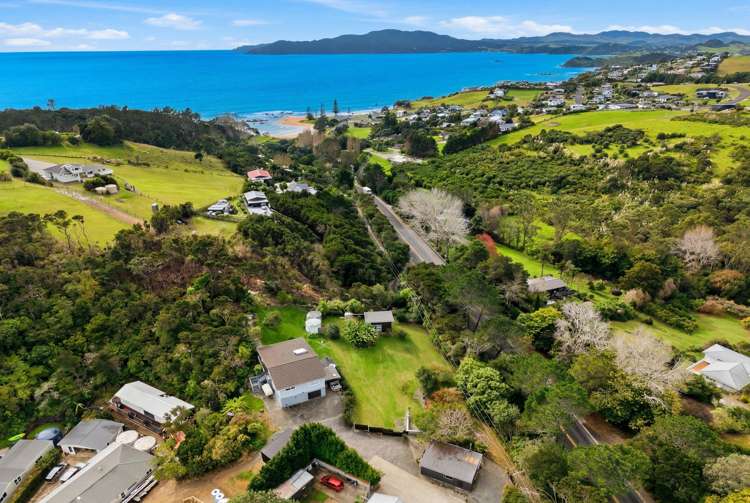 1 Bush Point Road Cable Bay_3
