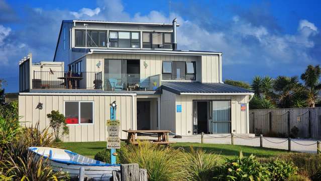 5 Marine Parade Carters Beach_4