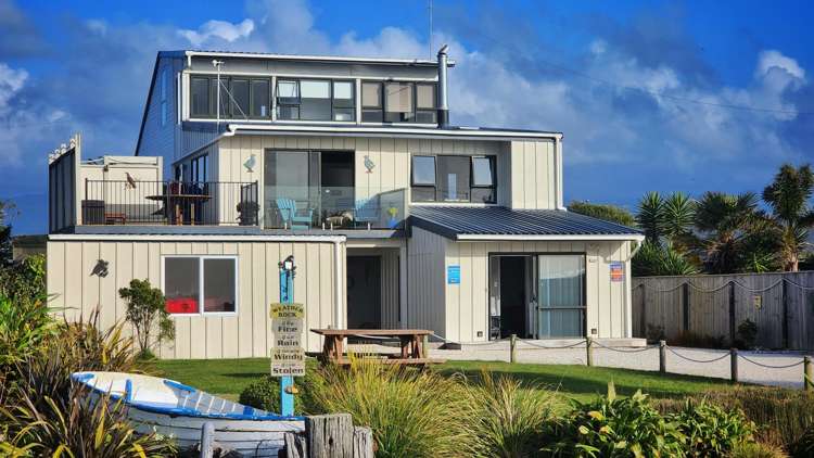 5 Marine Parade Carters Beach_4