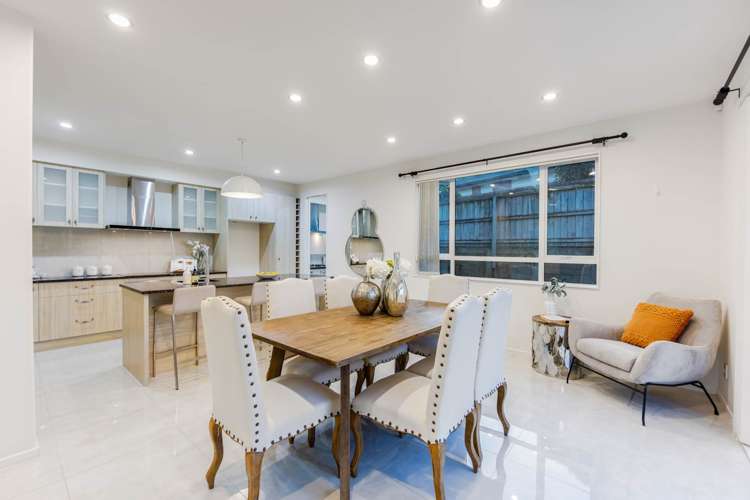 52 Chesterfield Way Orewa_13