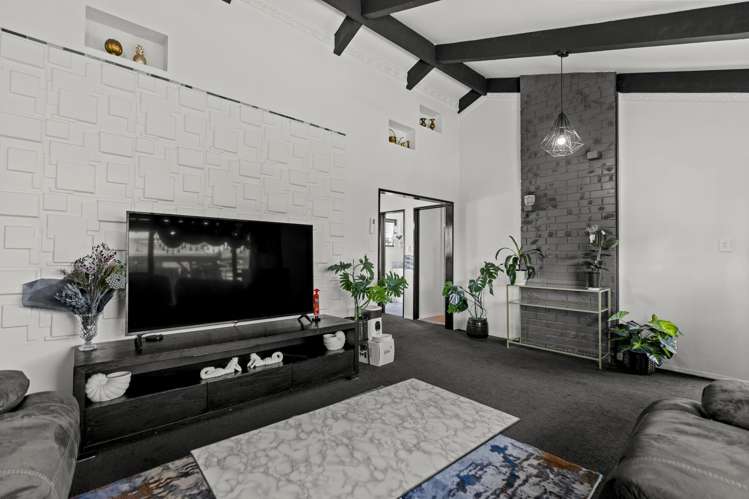 2/291 Main South Road Hornby_5