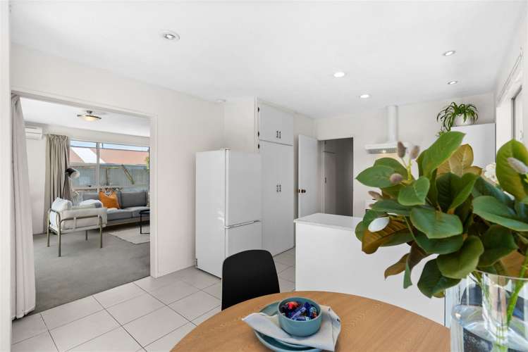 2/59 Gardiners Road Bishopdale_5