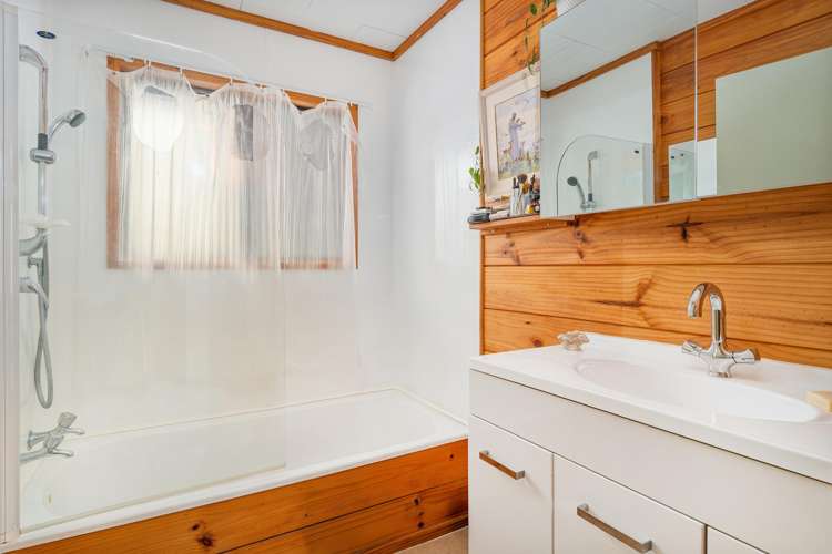 52B Robinson Road Whitianga_14