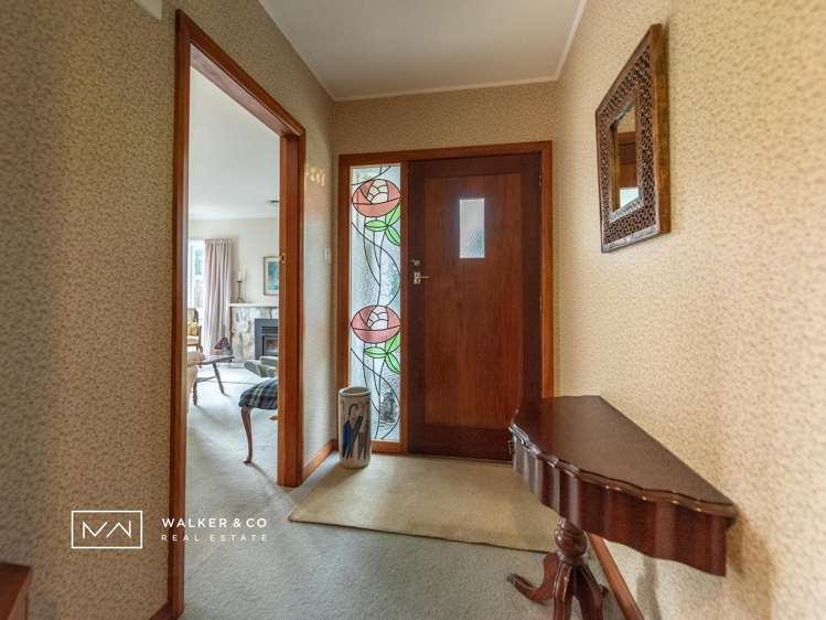 8 York Avenue Heretaunga_17