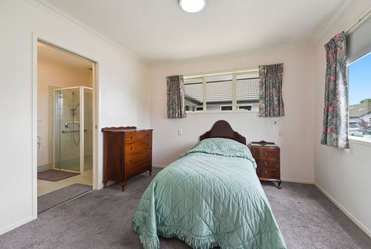 26/16 Rototuna Road Flagstaff_7