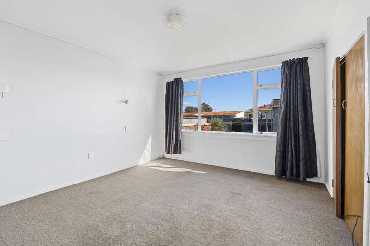 1 Strange Street Waitara_10