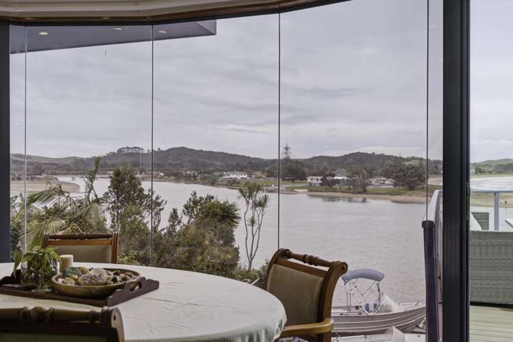 16 Bush Point Road Taipa_10