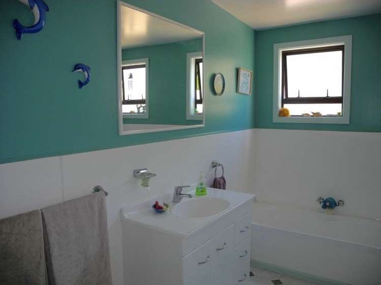 7 Old French Road Takamatua_12