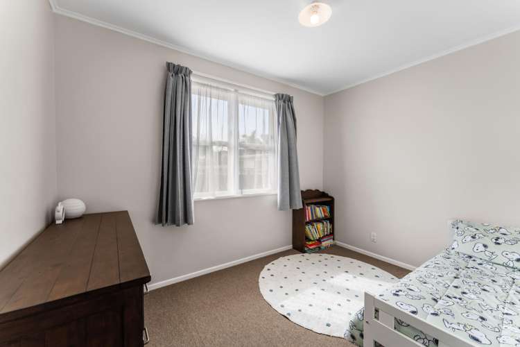 4 Lyndon Place Manurewa_11