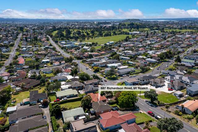 687 Richardson Road Mount Roskill_1