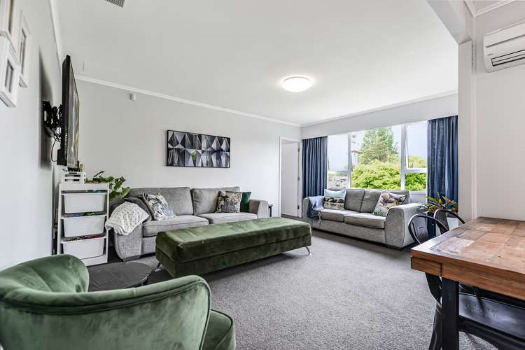 65 Ranui Street Dinsdale_6