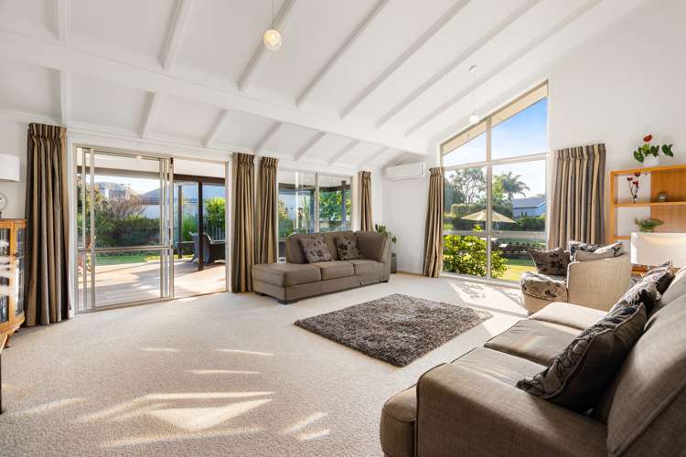 11 Holyrood Street Taradale_1