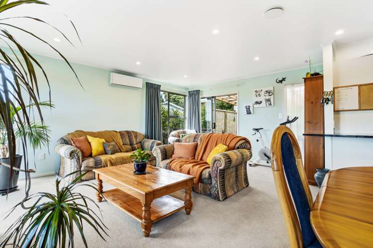 13 George Herring Place Glen Eden_6