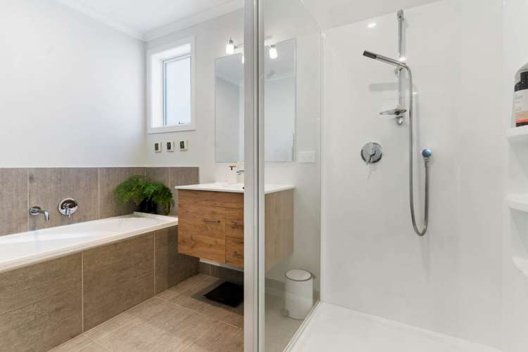 16a Gloria Avenue Te Atatu Peninsula_16