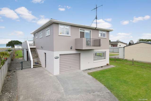 30 Kowhai Avenue Kaiaua_1