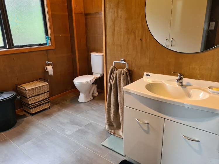 16a Whangaimoana Beach Road Pirinoa_8