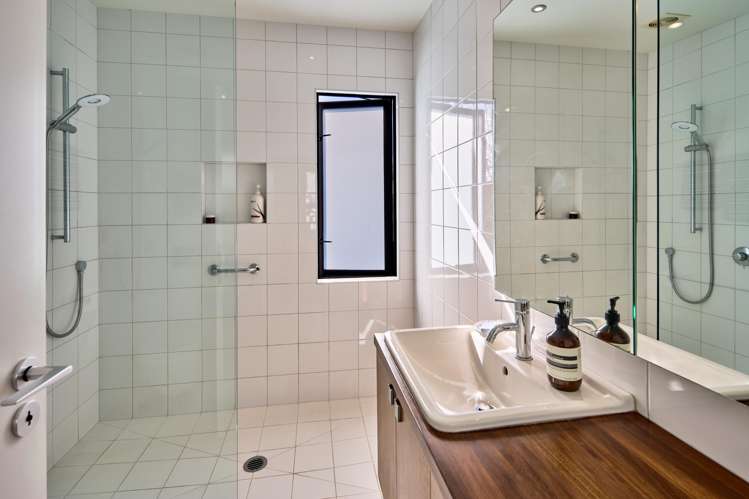 8 Tawa Street Eastbourne_19