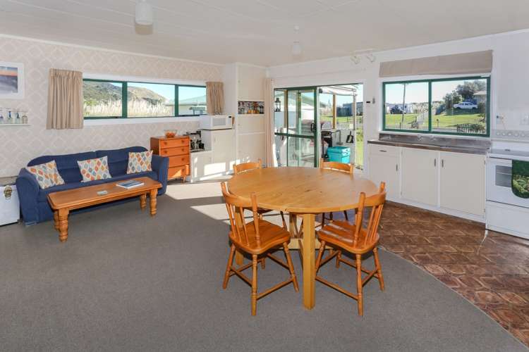 13 Ashwell Drive Port Waikato_7
