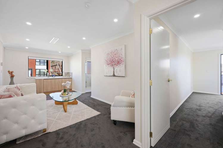 17 Ballyalton Crescent Flat Bush_50