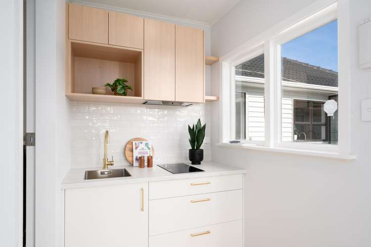 16 Russell Road Wainuiomata_16