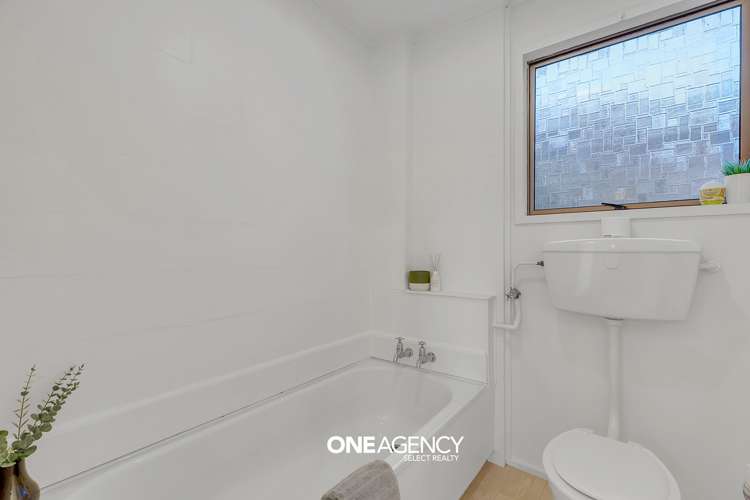 4/12 Thornley Street Titahi Bay_12