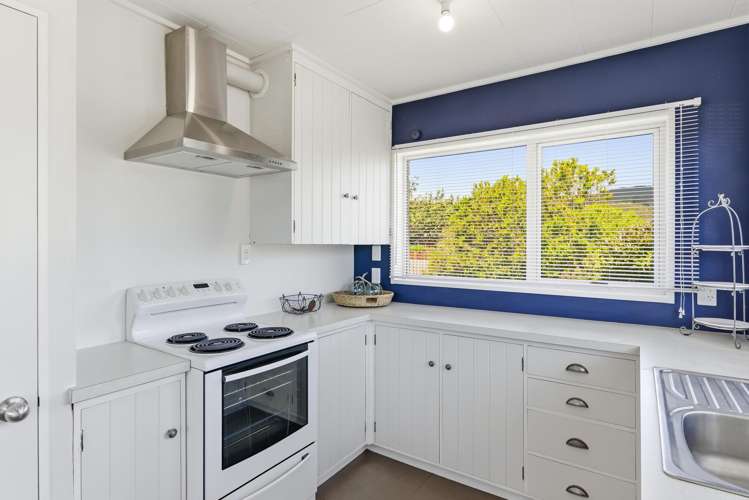 2 Cypress Grove Paraparaumu_17