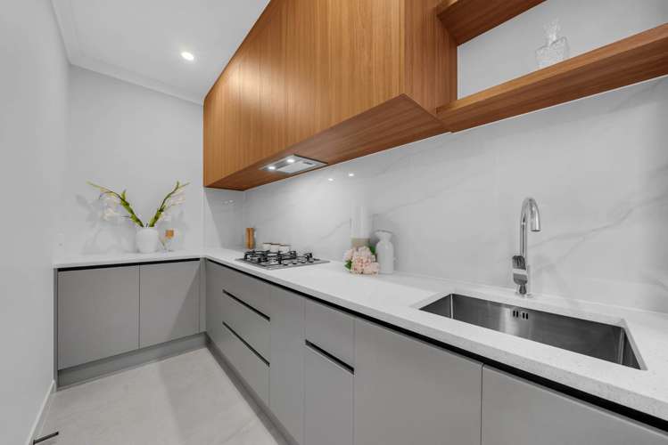 76b Koromeke Street Flat Bush_16