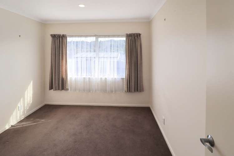 8 Concord Street Wainuiomata_6