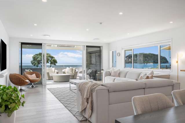 Main Beach Grandstand