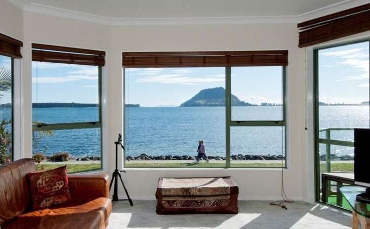 94 Harbour Drive Otumoetai_1