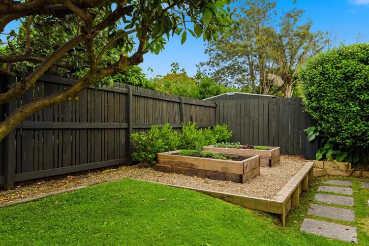 8 Takapu Street Matua_21