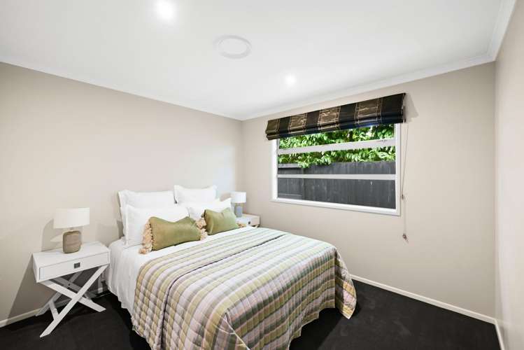 87 Huntington Drive Huntington_18