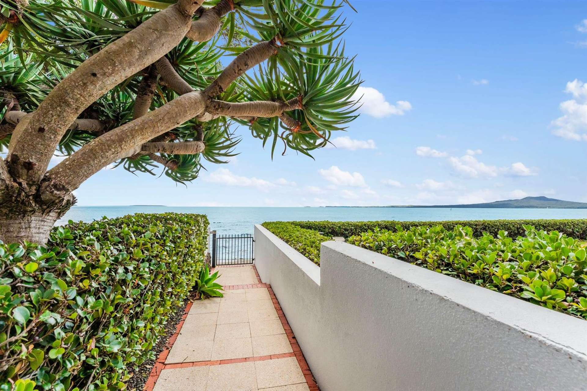 2/8a Audrey Road Takapuna_0