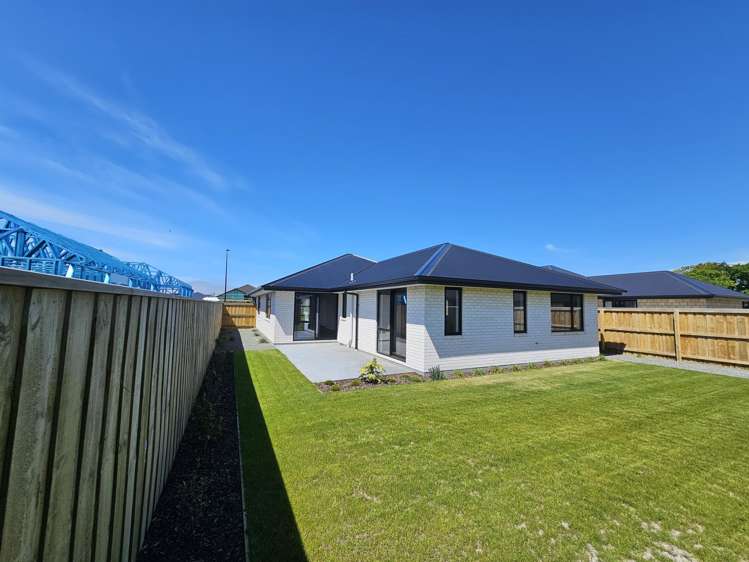 5 Weaver Street Woodend_12