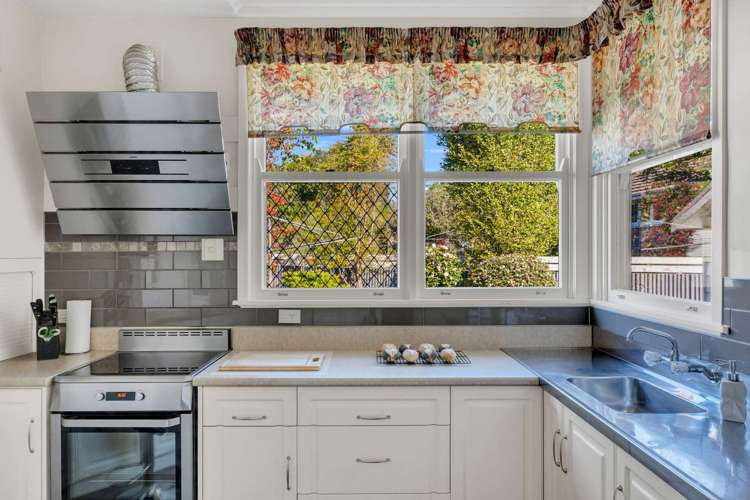 27 Marian Drive Inner Kaiti_9