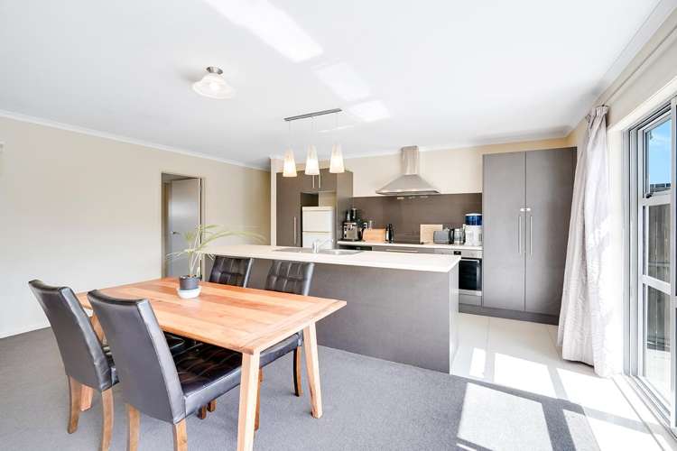 30 & 30A Sirius Crescent Rototuna North_7