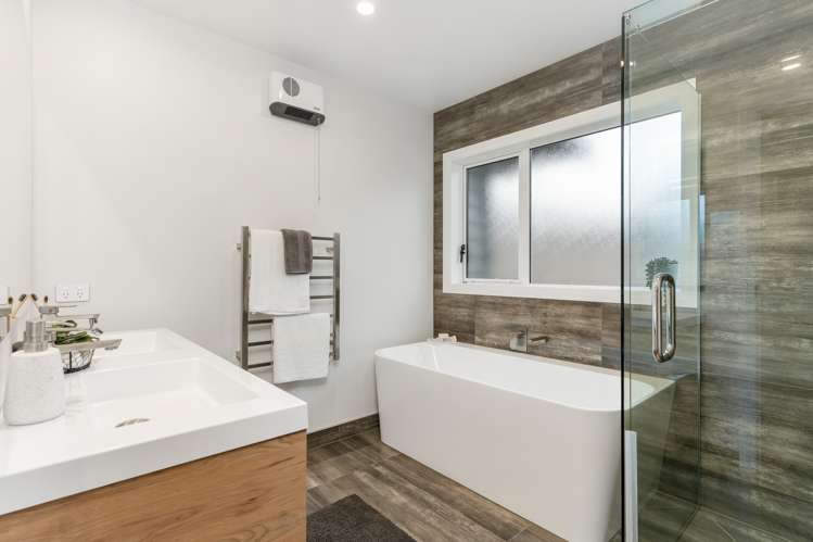 65 Johnstone Drive Fitzherbert_13