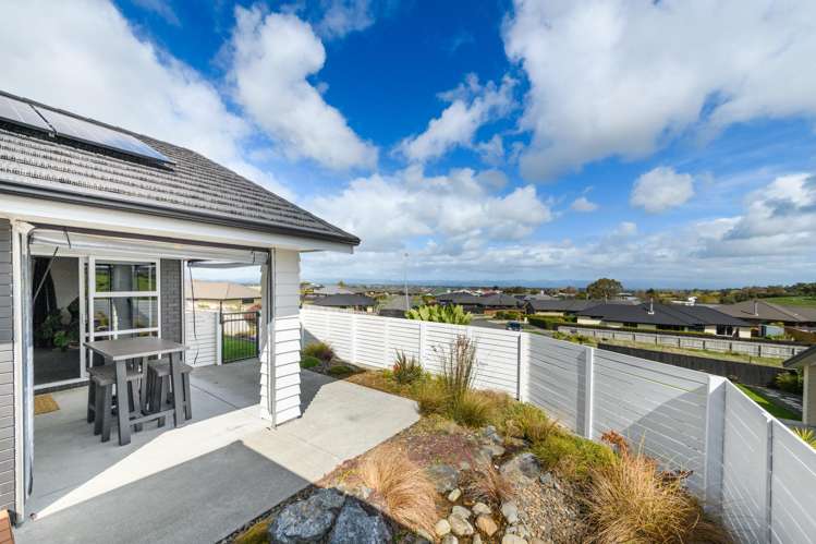 36 Macdonald Heights Feilding_16