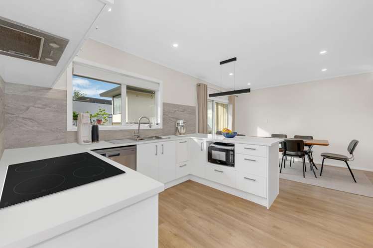 310 Hurstmere Road_4