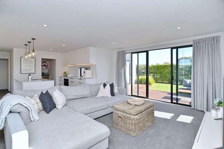 10 Jury Lane Woodend_2