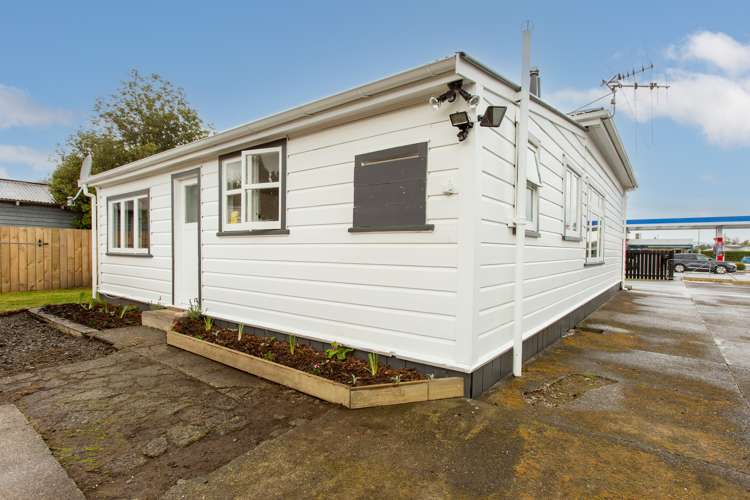 207 High Street Dannevirke_17