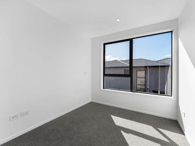 4/4 Millen Ave 10694_10