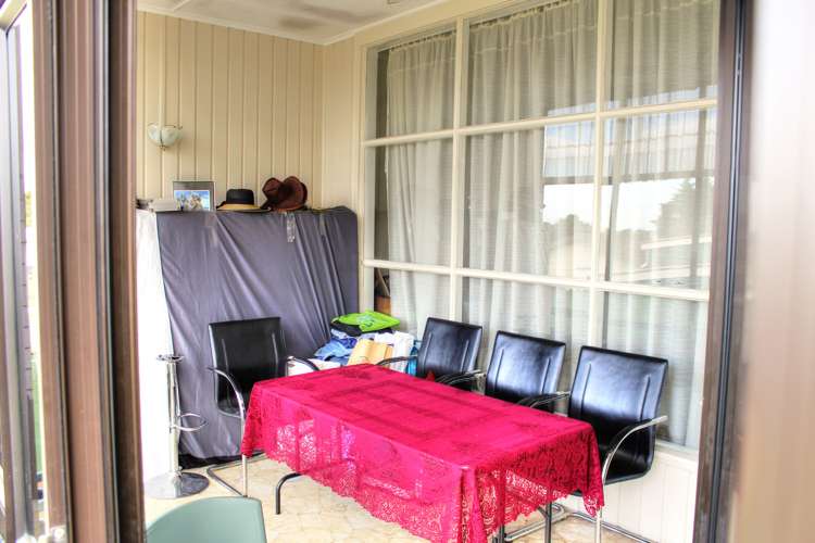 102 Titirangi Road New Lynn_18